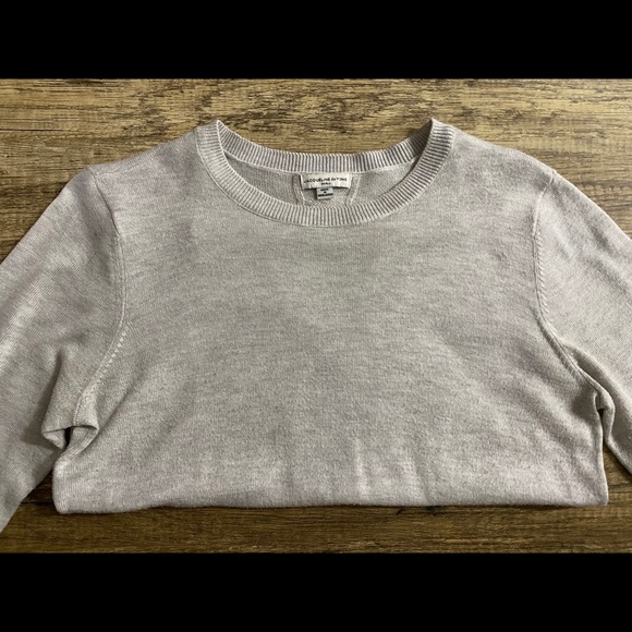Light Blue Soft Crewneck with back detail - Picture 2 of 5